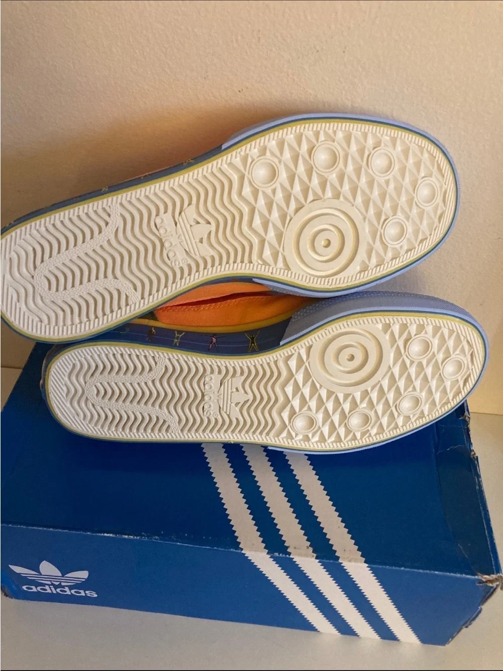 New limited edition adidas slip on 9.5 women